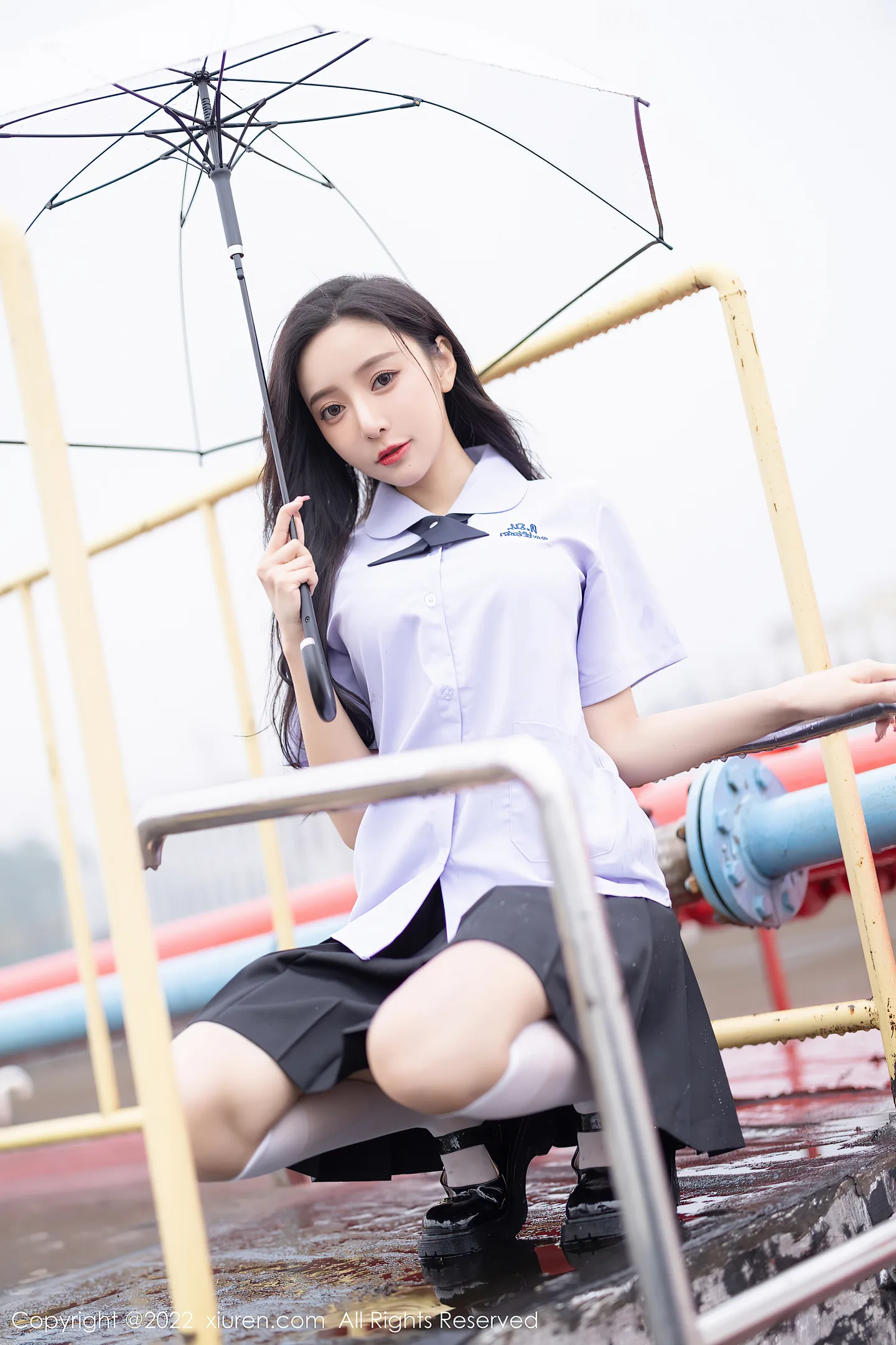 图片[6]-[XiuRen秀人网]VOL.4819 女神王馨瑶yanni户外半脱性感JK制服露蕾丝内衣完美诱惑写真66P-秀人网官方网站